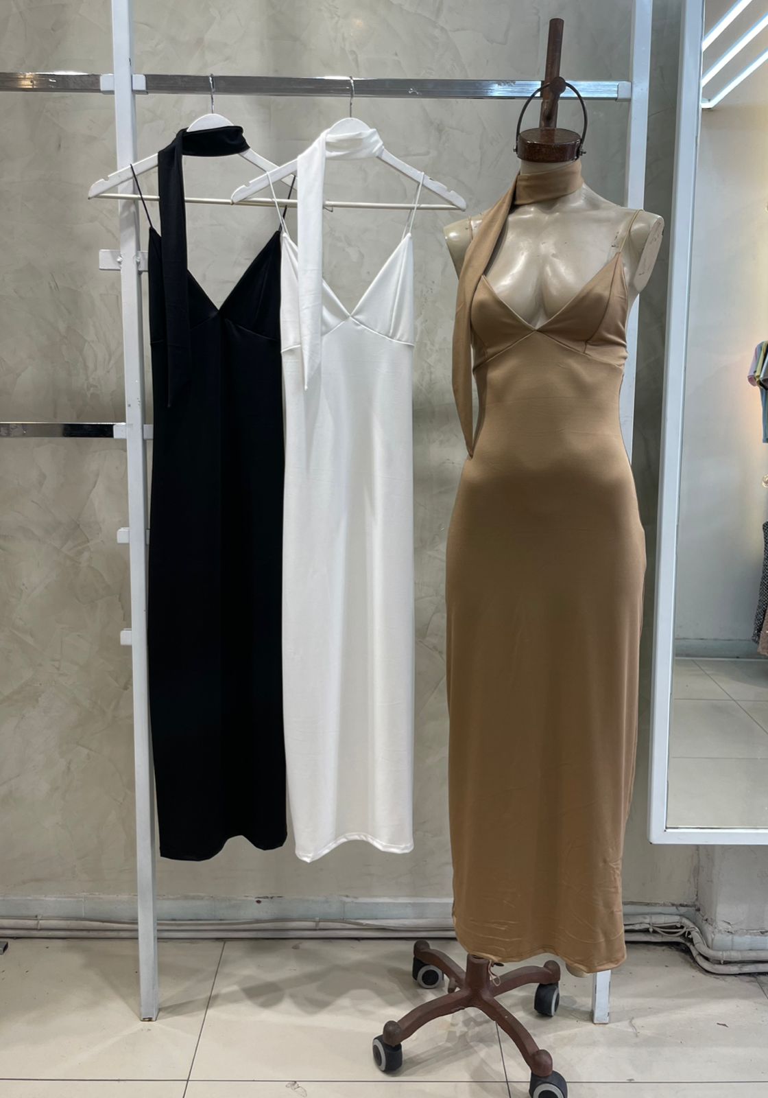 Vestido largo c/ lazo (Tricot)