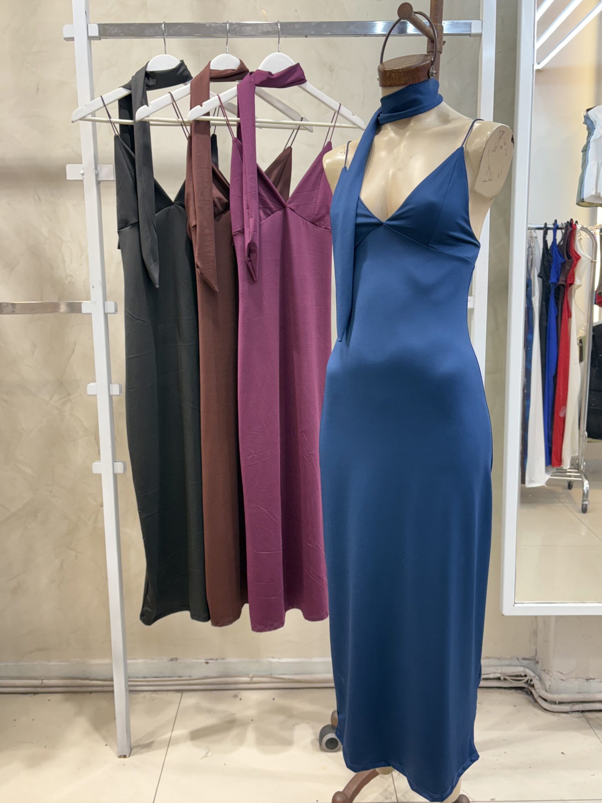 Maxivestido Feli Corbata - Microfibra