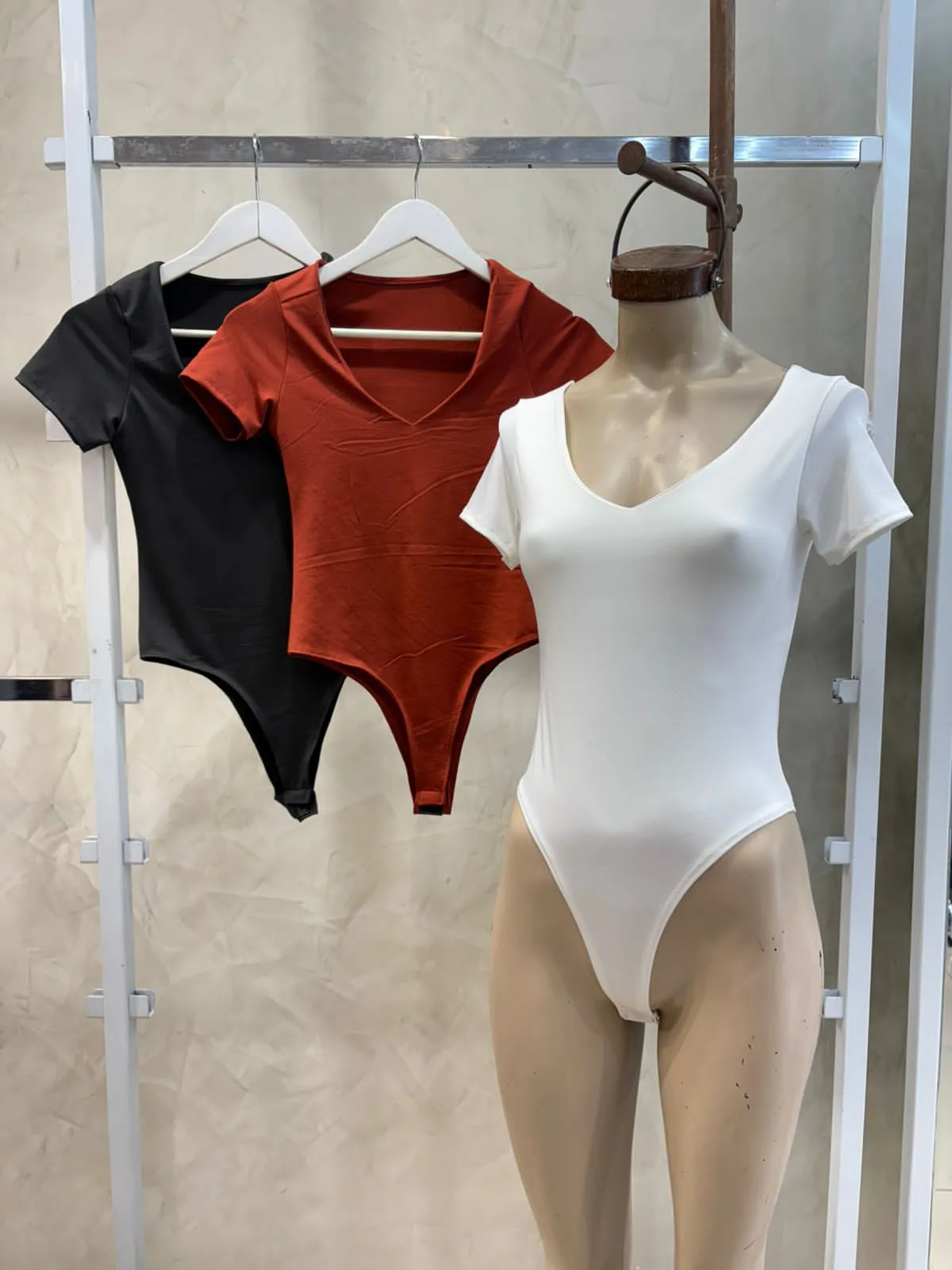 Body escote v m/c (Microfibra)