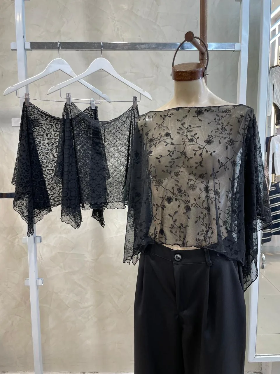 Poncho (tull bordado)