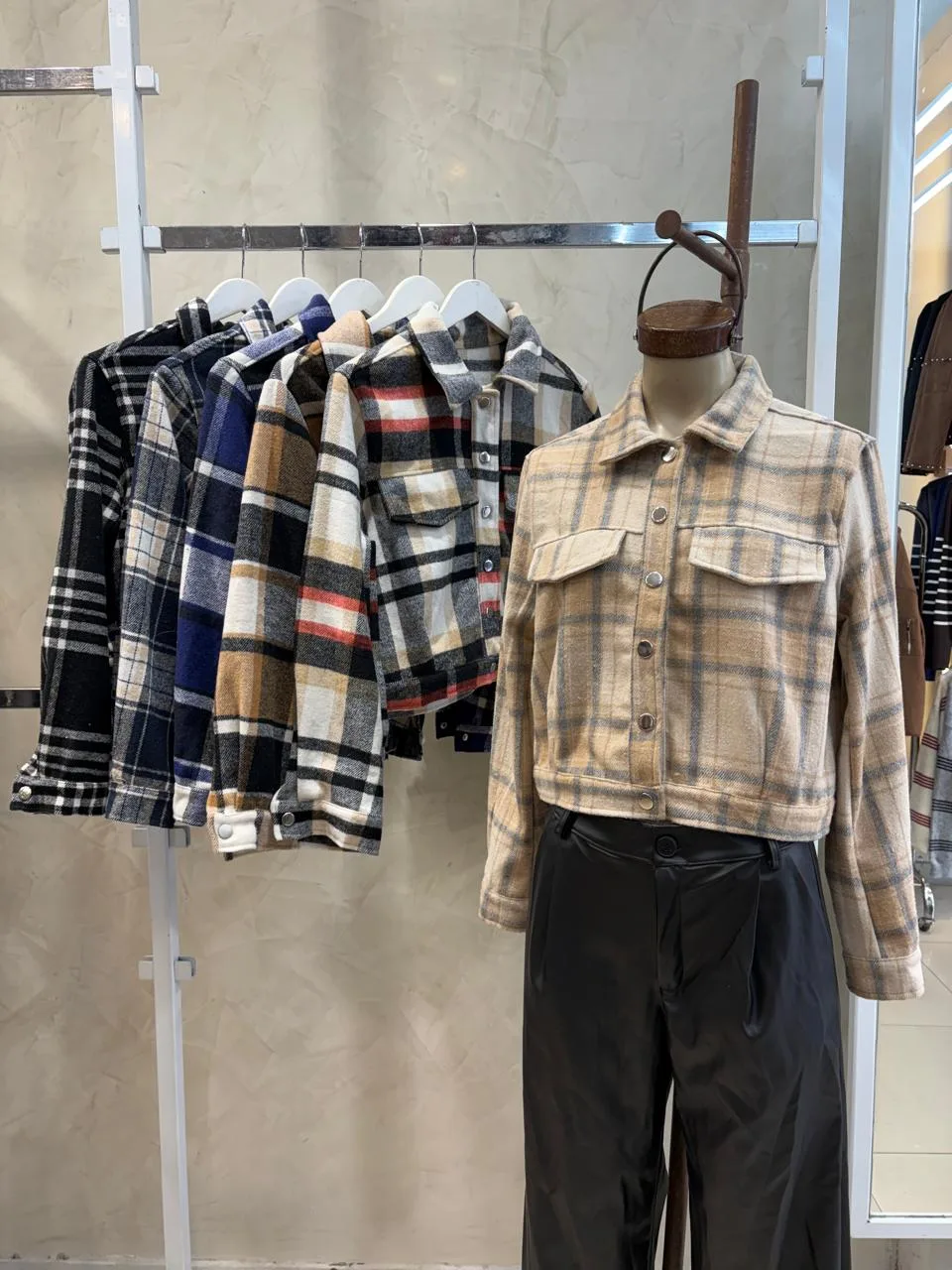 Campera tachas (Paño Cuadrille)