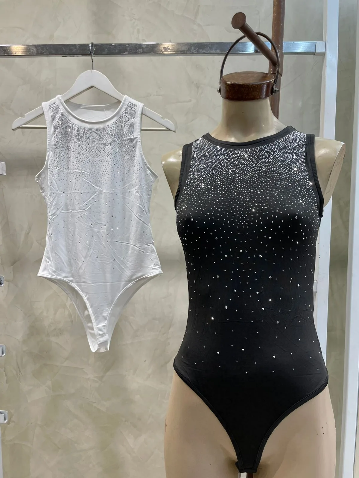Body Musculosa c/ Strass (Importado)