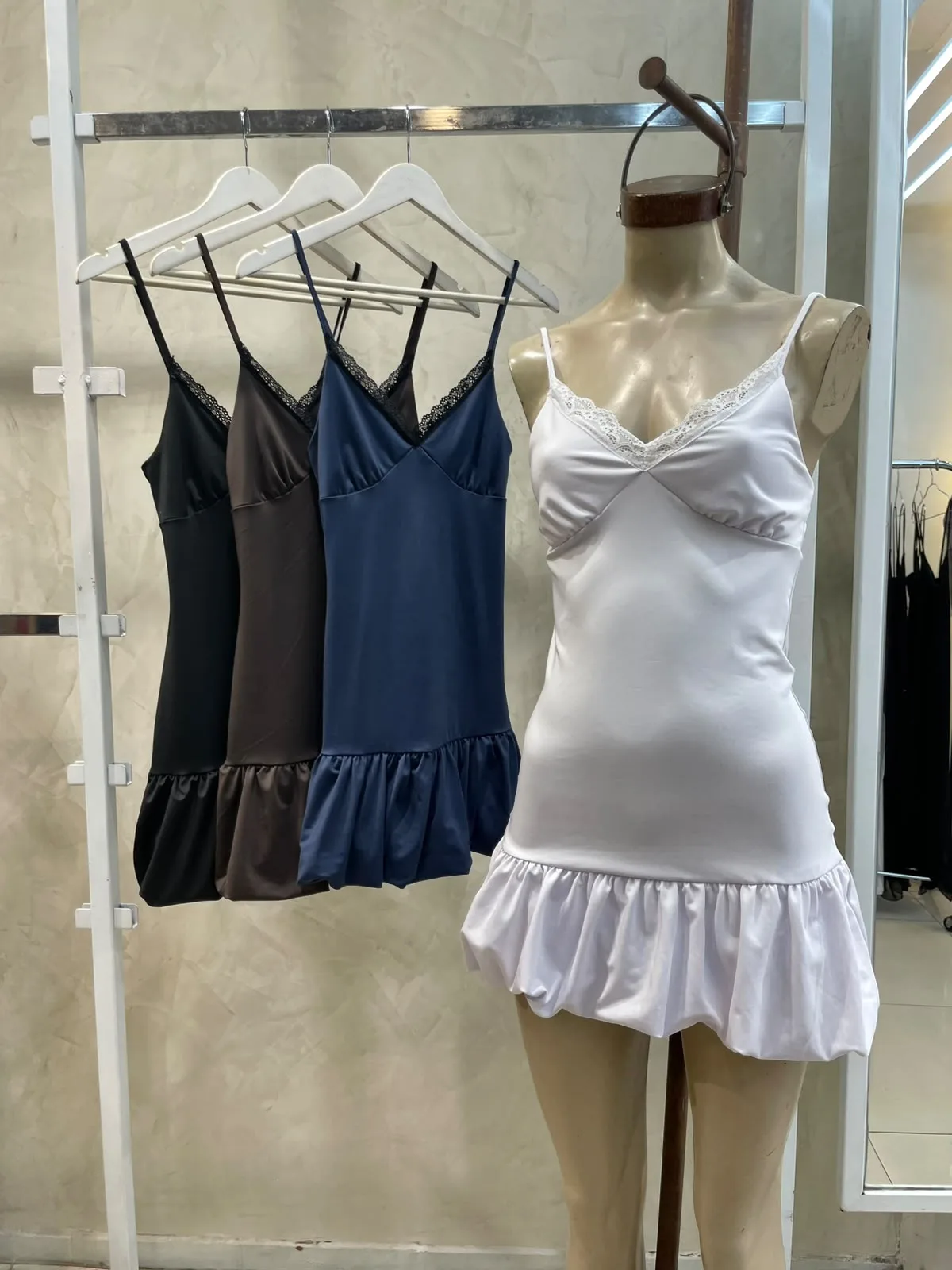 Vestido Globo c/ Puntilla (microfibra)