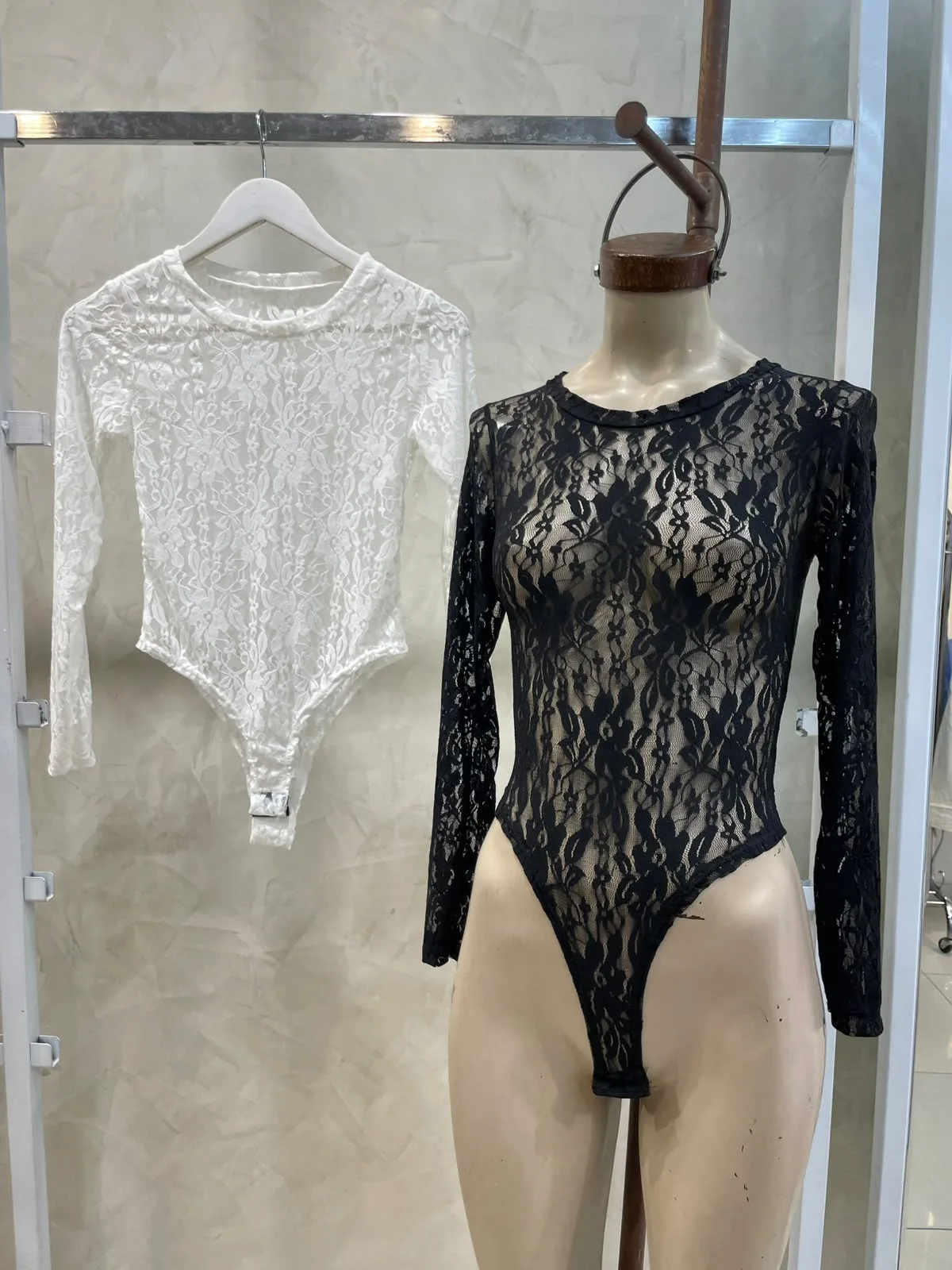Body Cuello Redondo (Encaje)