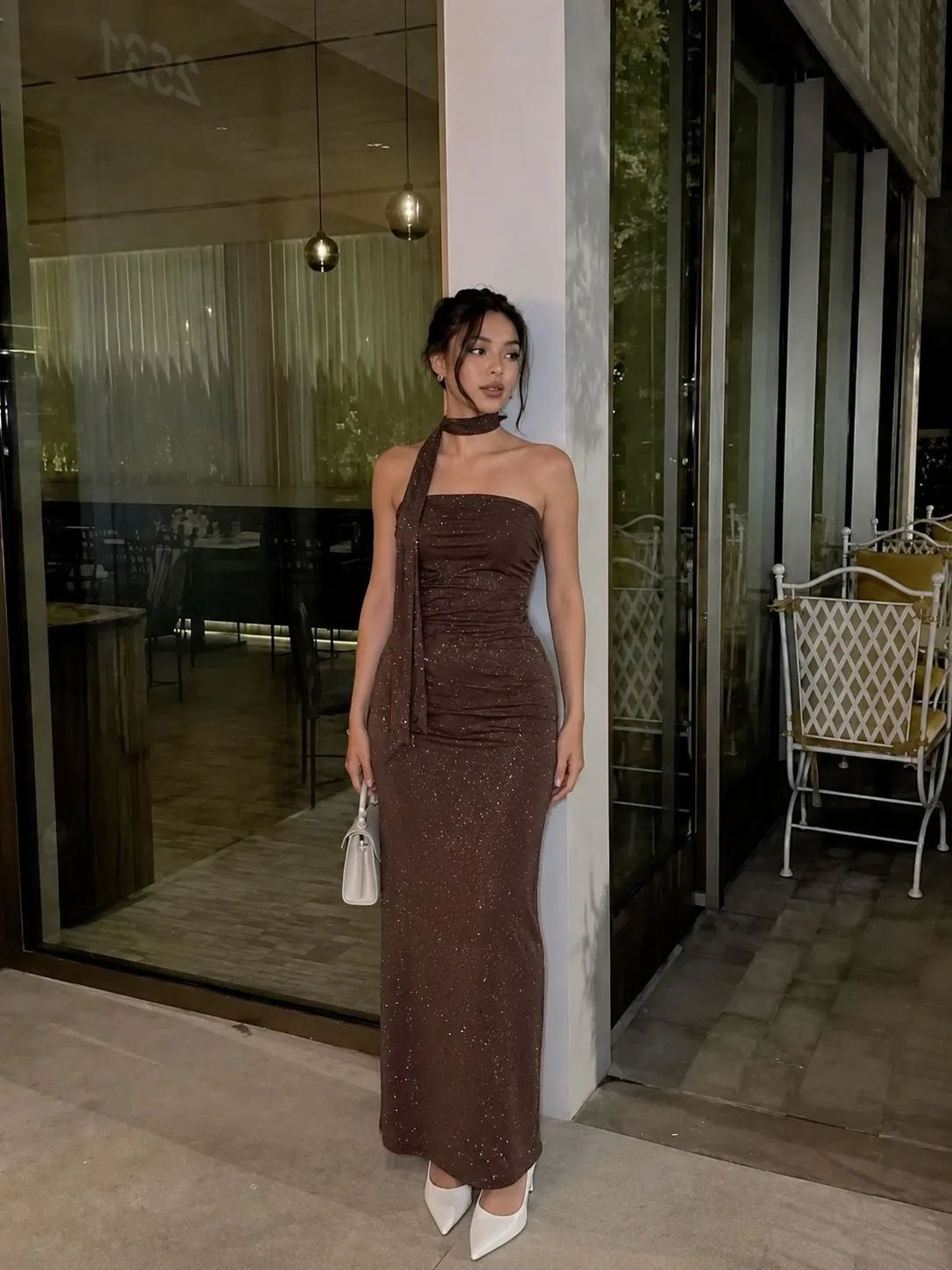Vestido Strapless c/ lazo (brillo)