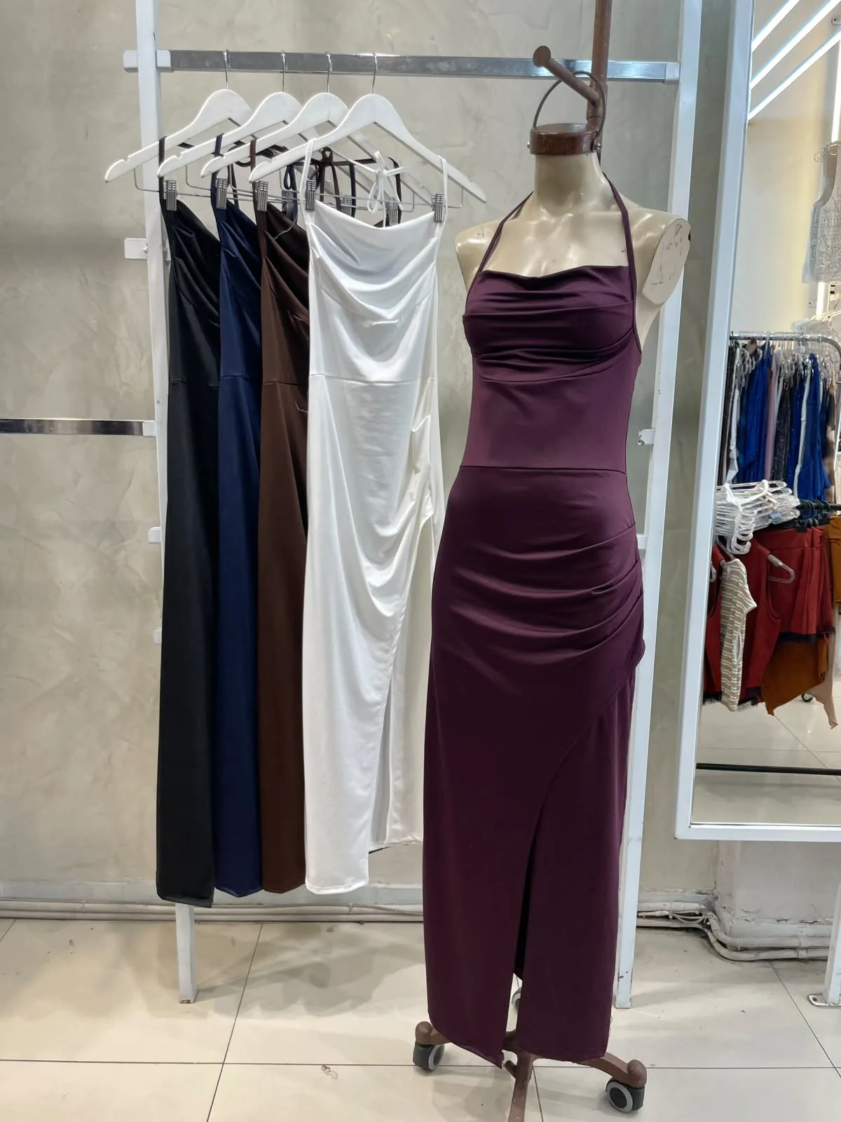 Vestido Escote Recto con Tajo (microfibra) - Hera