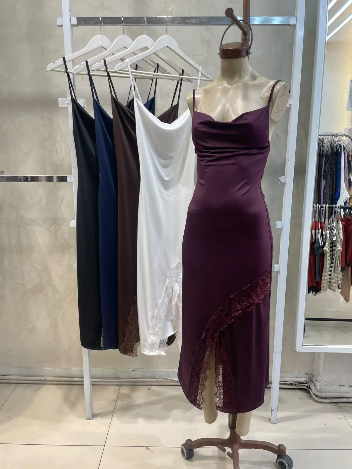 Vestido Largo con Puntilla (microfibra) - Hera